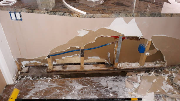 Best Emergency water damage restoration  in Moses Lake, WA